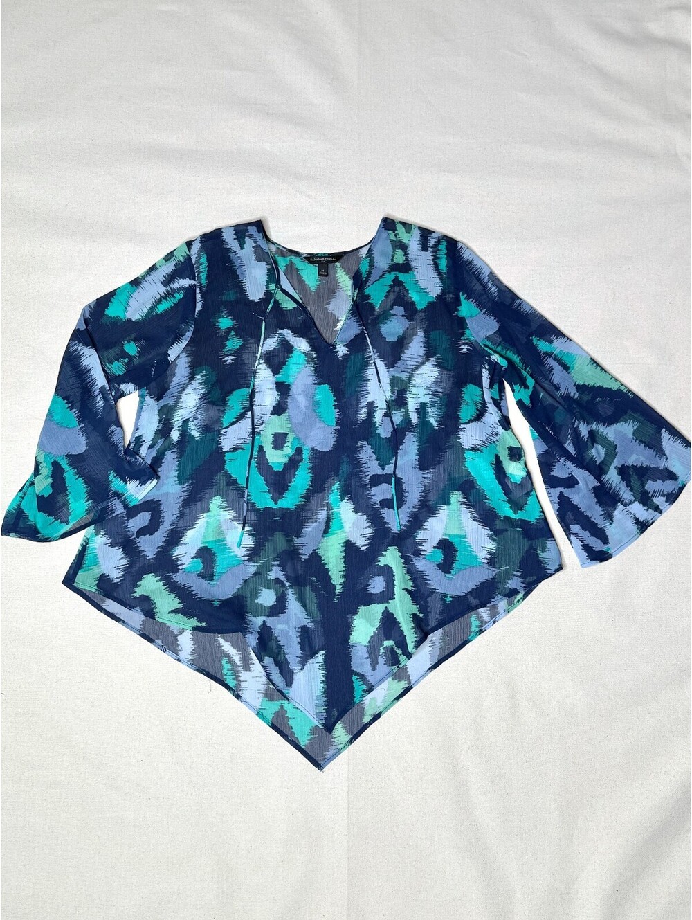 Banana Republic Abstract Print Sheer Blouse Size M Blue Teal Long Sleeve